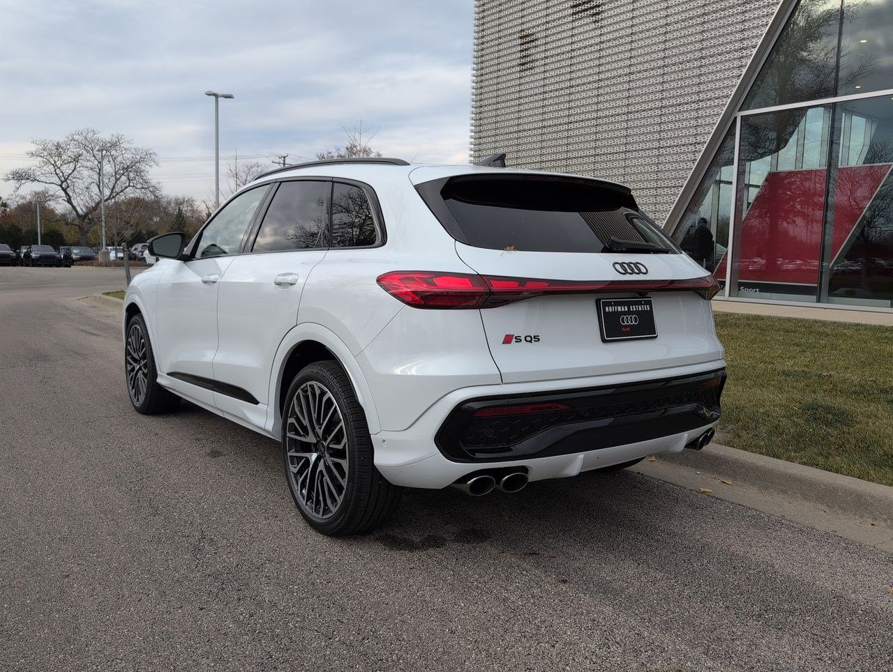 New 2025 Audi SQ5 Prestige image 32
