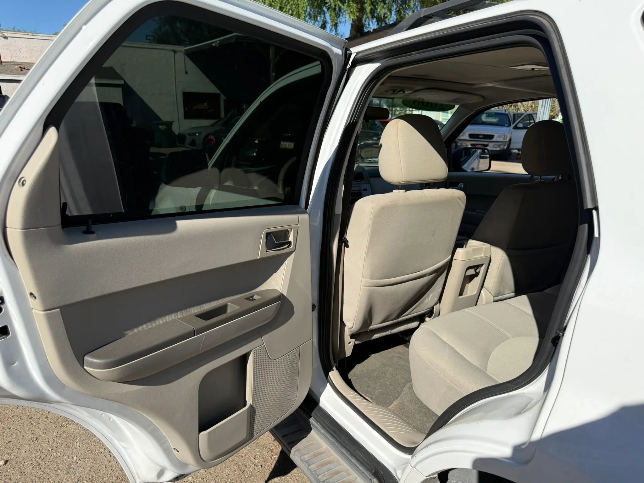 Used 2008 Mercury Mariner 2WD V6 image 9