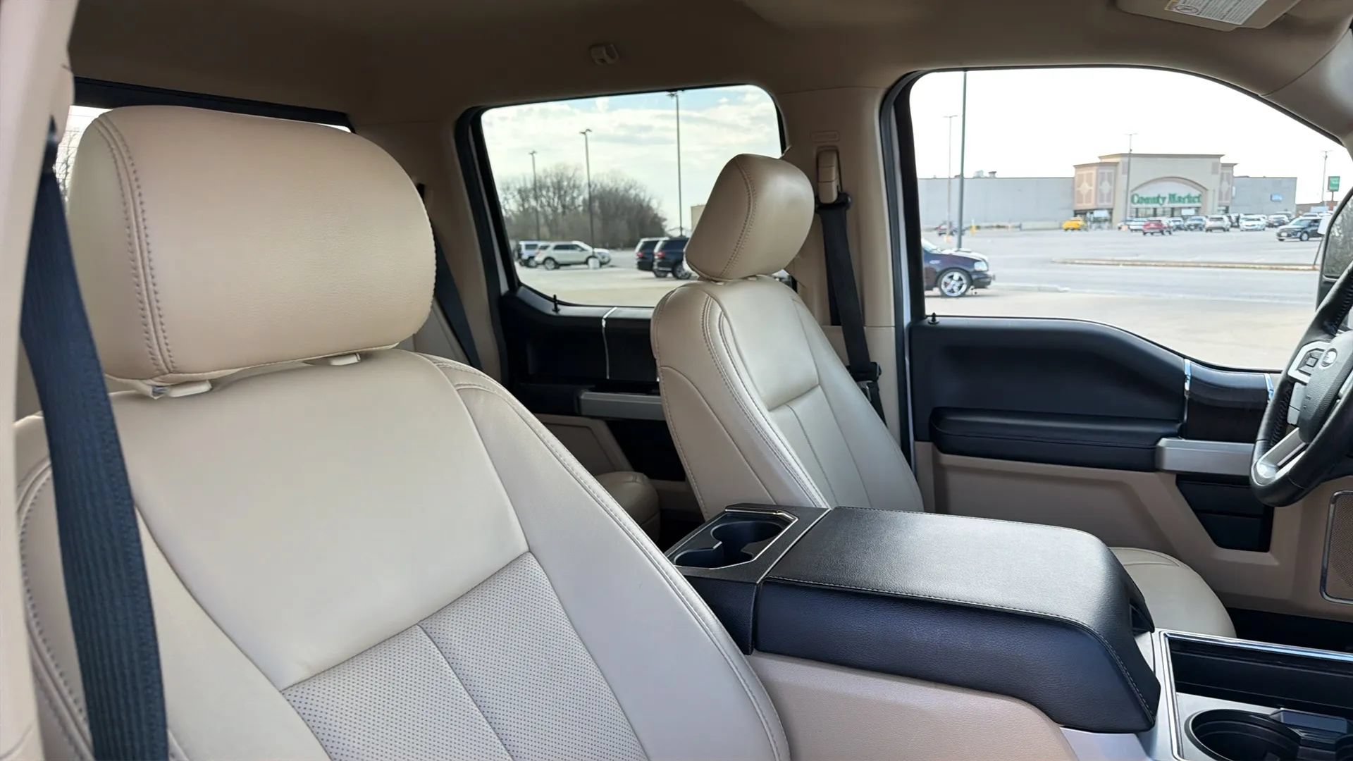 Used 2020 Ford F350 Lariat w/ Lariat Value Package AWD/4WD image 75