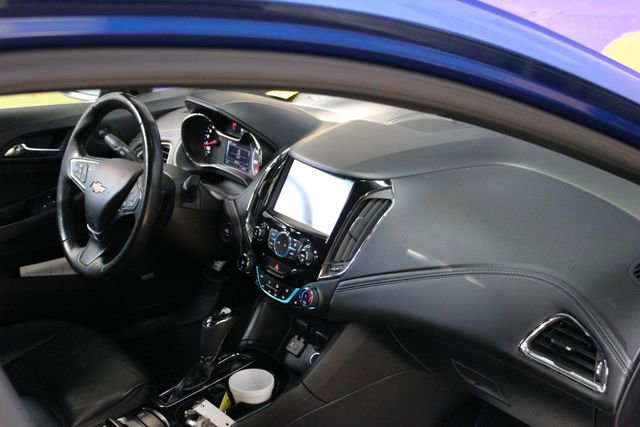 Used 2018 Chevrolet Cruze Premier w/ Premier True North Edition FWD image 10