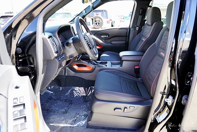Used 2025 Nissan Frontier Pro-X RWD image 22
