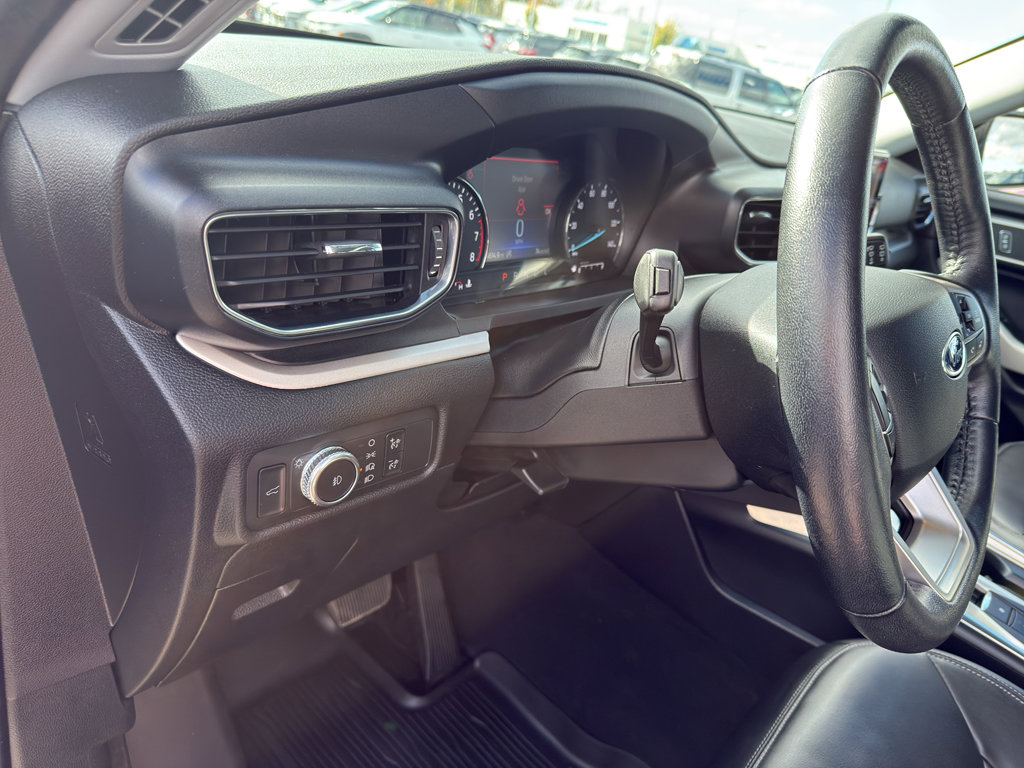 Used 2021 Ford Explorer XLT w/ Equipment Group 202A image 15
