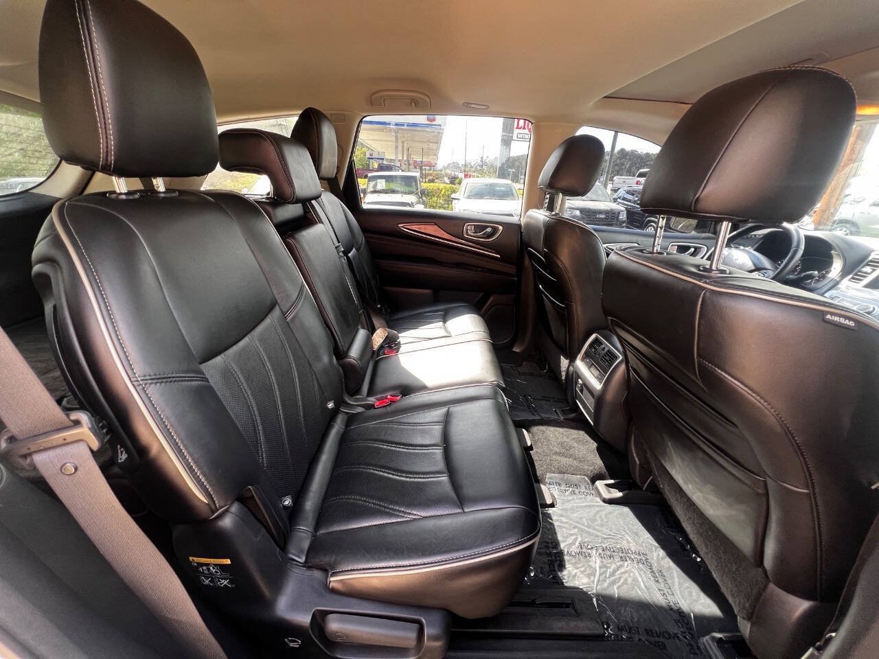 Used 2017 INFINITI QX60 Luxe w/ Premium Plus Package AWD/4WD image 12