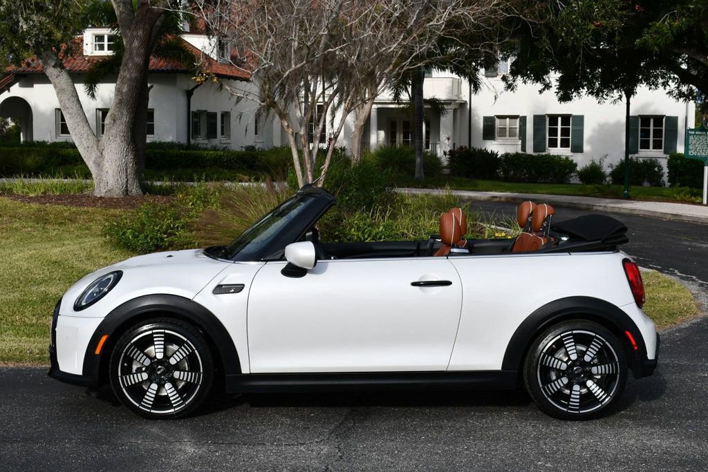 Used 2023 MINI Cooper S image 30