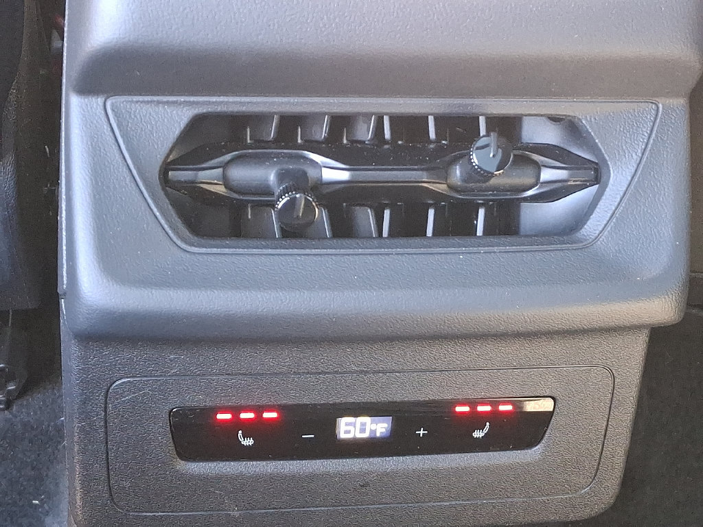 Certified 2025 Audi SQ6 e-tron Prestige AWD/4WD image 11