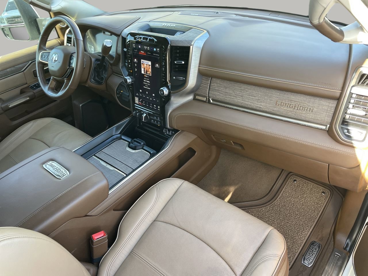 Used 2023 RAM 3500 Limited image 12