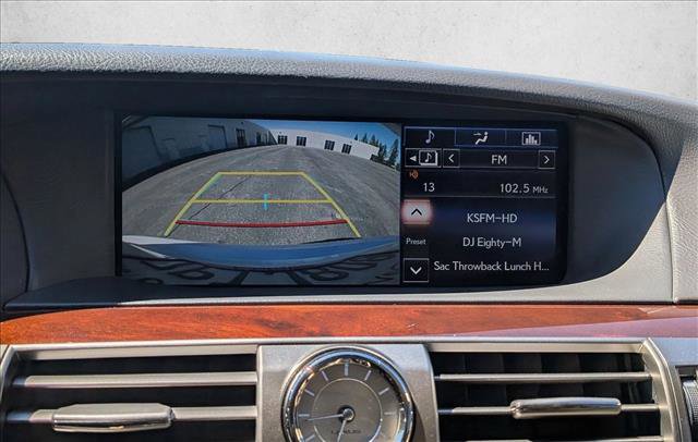 Used 2015 Lexus LS 460 w/ Comfort Package image 15