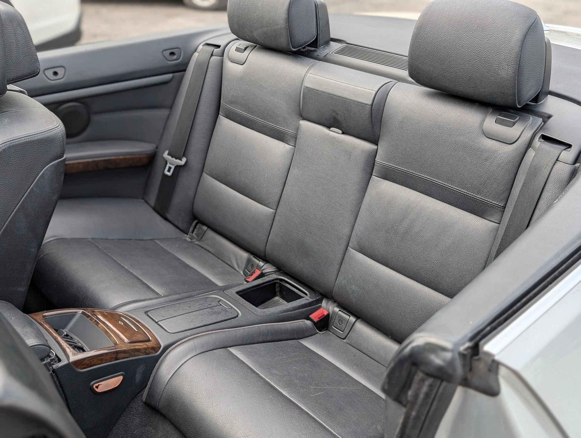 Used 2010 BMW 335i Convertible RWD image 19