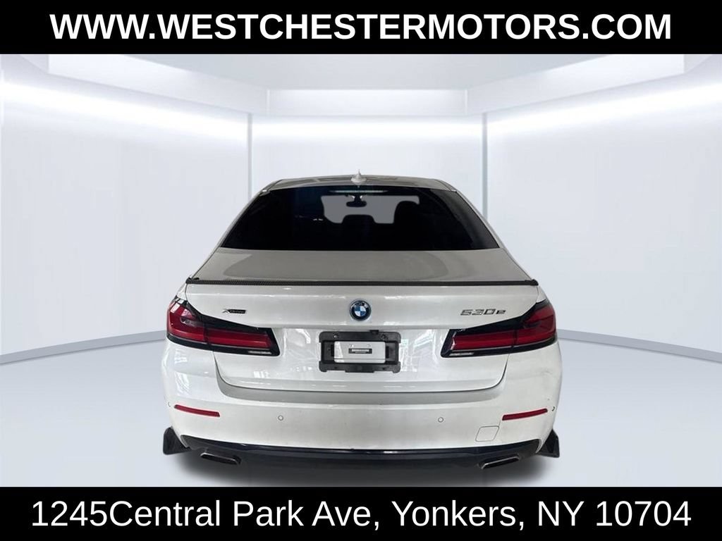 Used 2022 BMW 530e xDrive w/ Premium Package AWD/4WD image 5