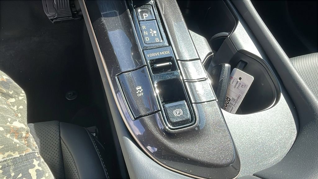 Certified 2025 Toyota Crown Limited image 16