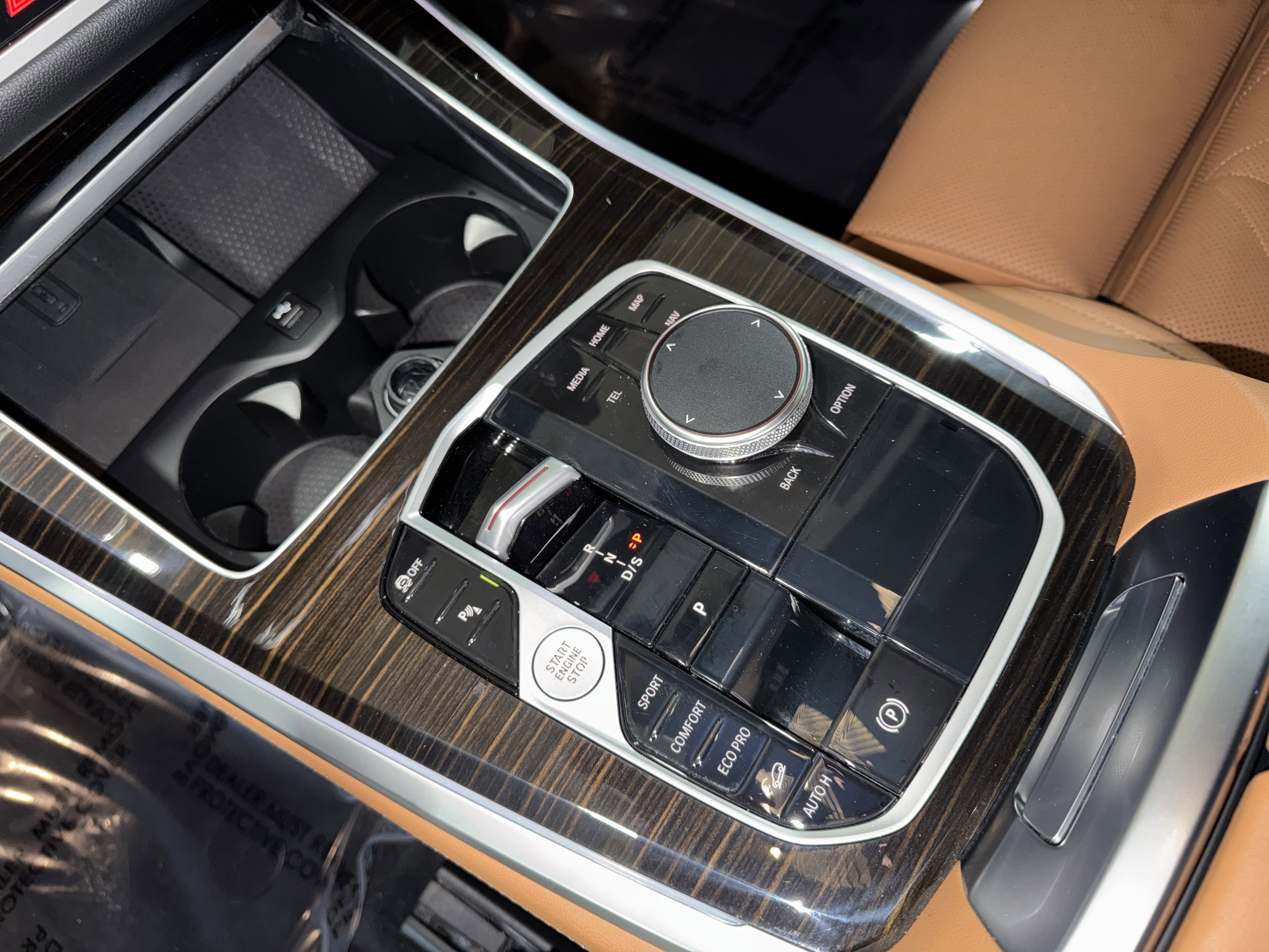 Used 2025 BMW X5 xDrive40i w/ M Sport Package image 28