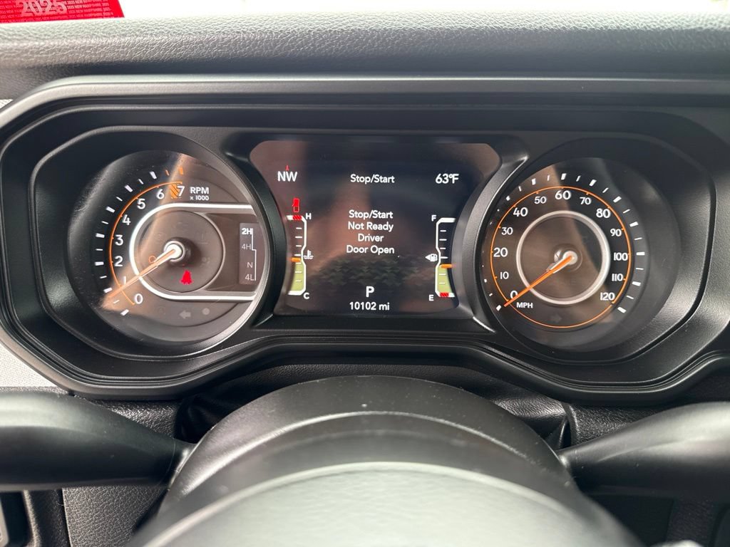 Certified 2025 Jeep Gladiator Overland AWD/4WD image 11
