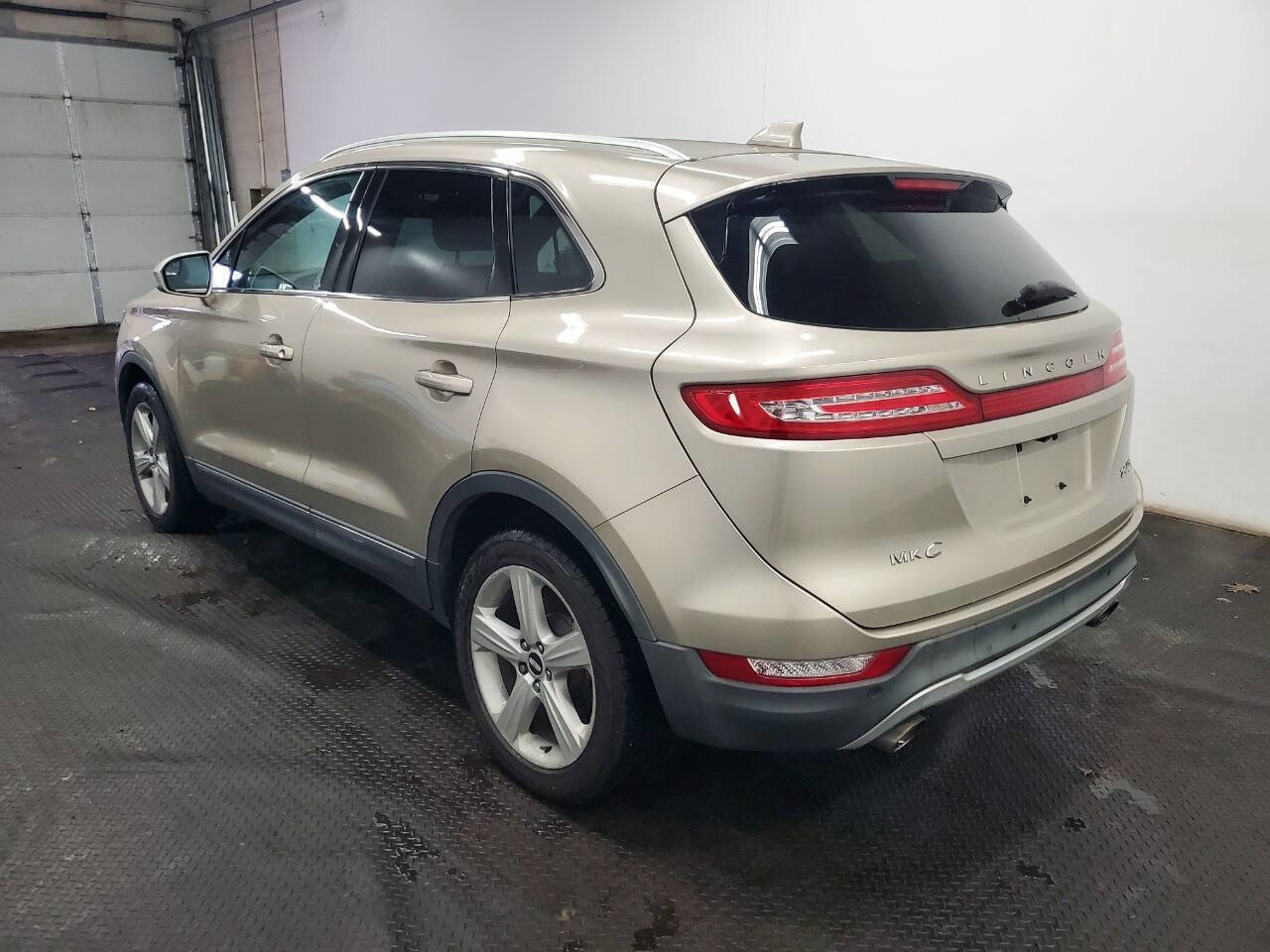 Used 2015 Lincoln MKC AWD image 5