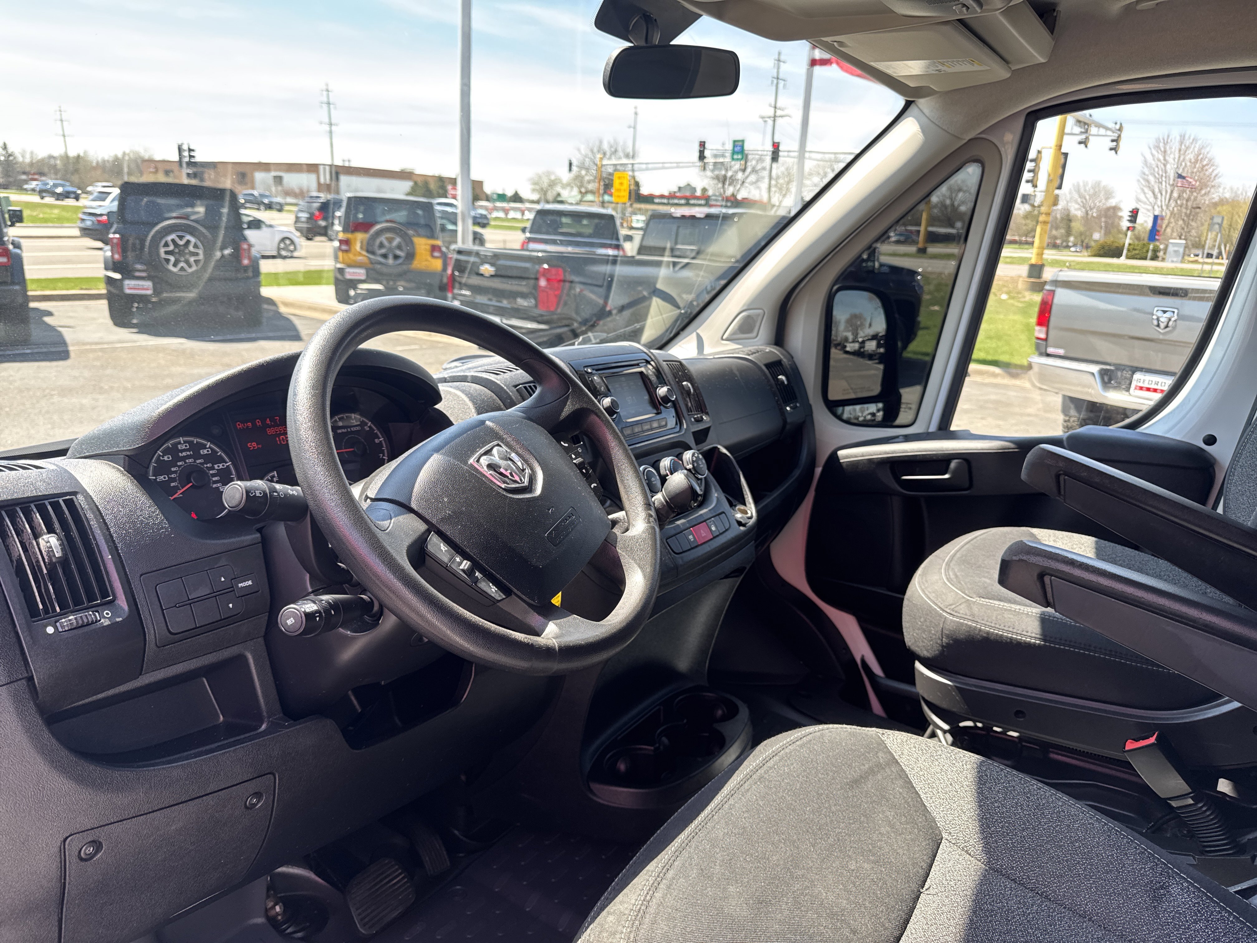 Used 2015 RAM ProMaster 3500 w/ Interior Convenience Group image 17