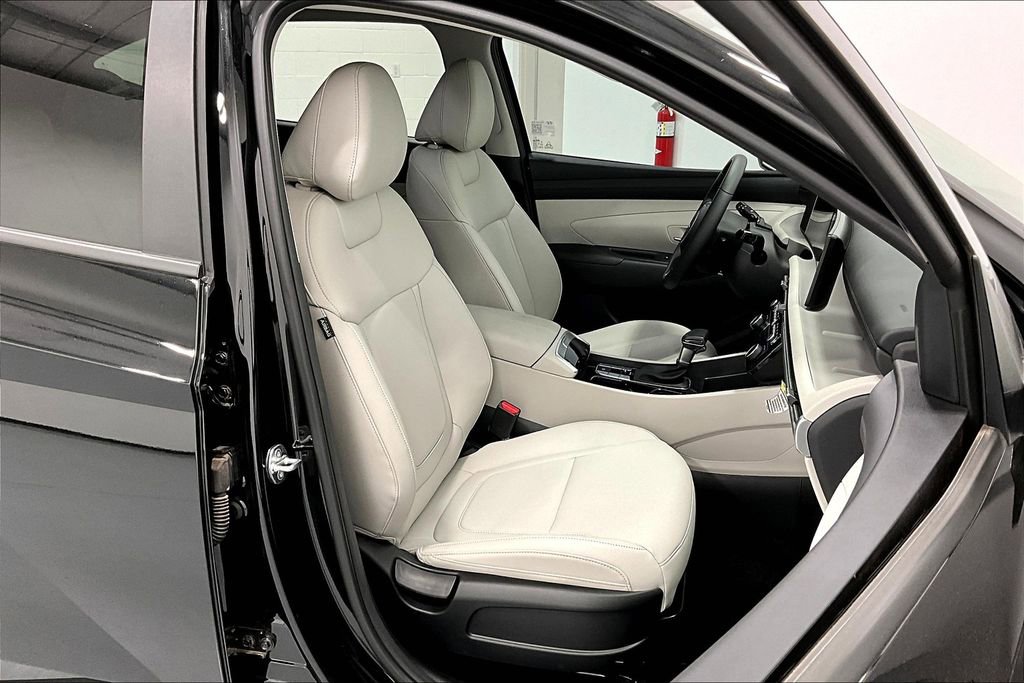 Used 2025 Hyundai Tucson SEL FWD image 9