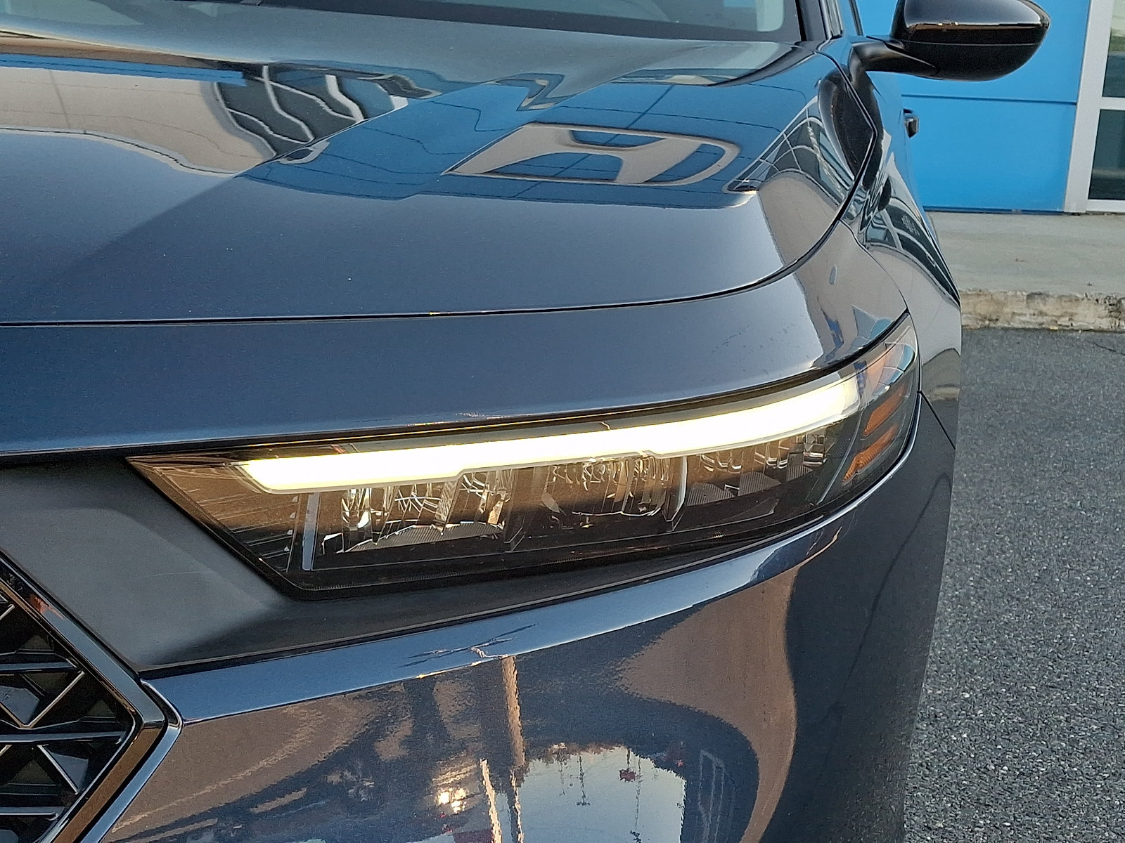 Used 2025 Honda Accord SE image 9