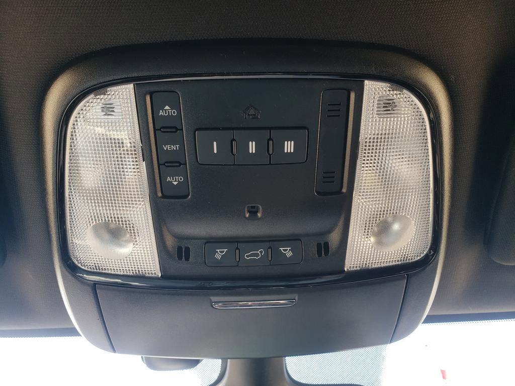 Used 2025 Dodge Durango GT image 18