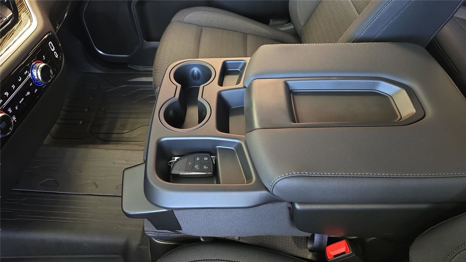 New 2026 GMC Sierra 1500 SLE image 23