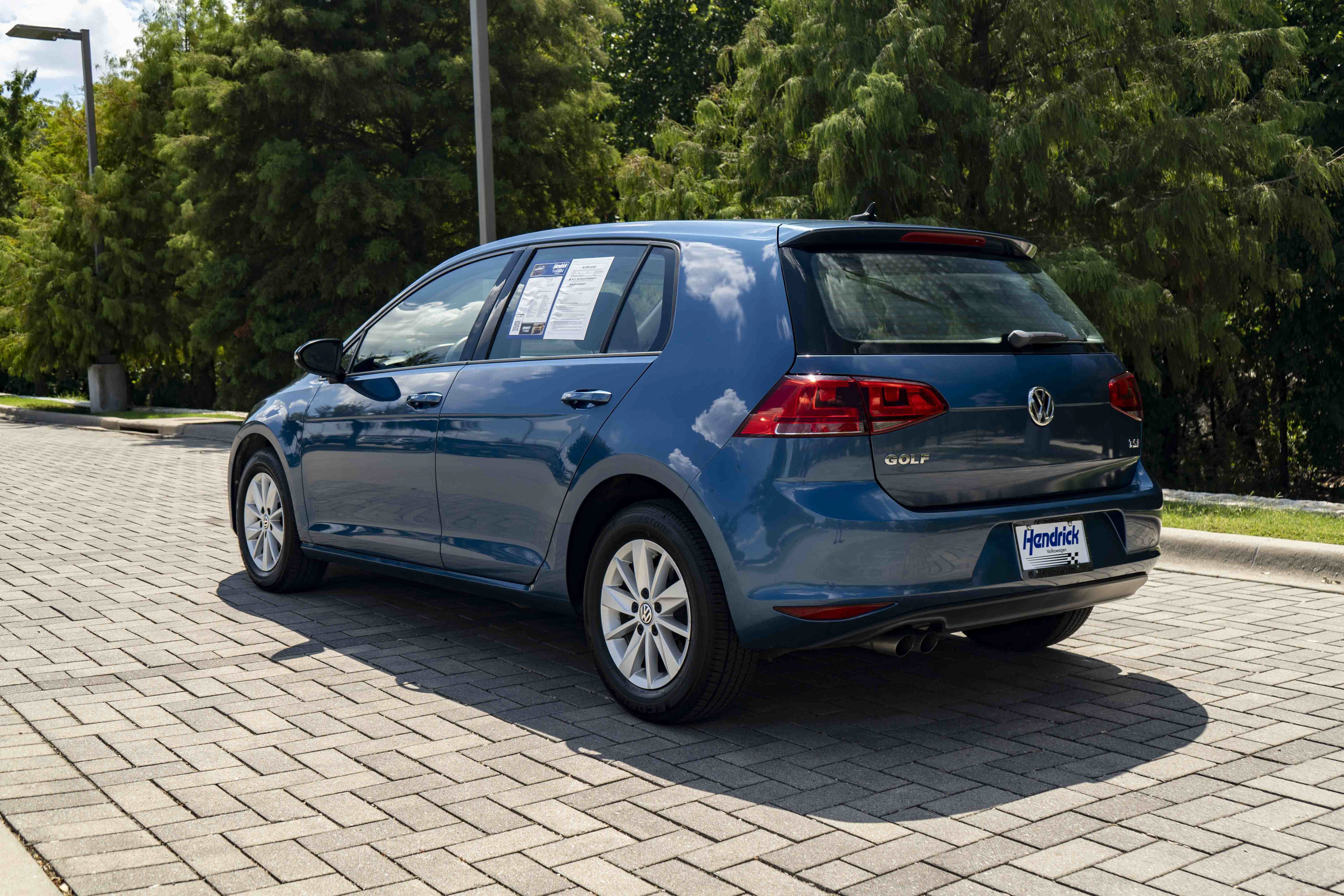Used 2016 Volkswagen Golf S FWD image 6