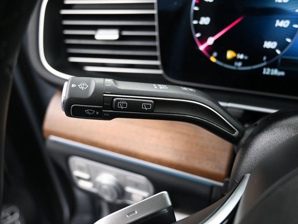 Used 2025 Mercedes-Benz GLE 450e GLE 450e w/ Winter Package image 22