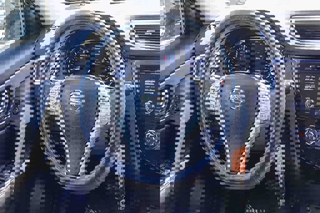 Used 2016 Nissan Rogue S image 13