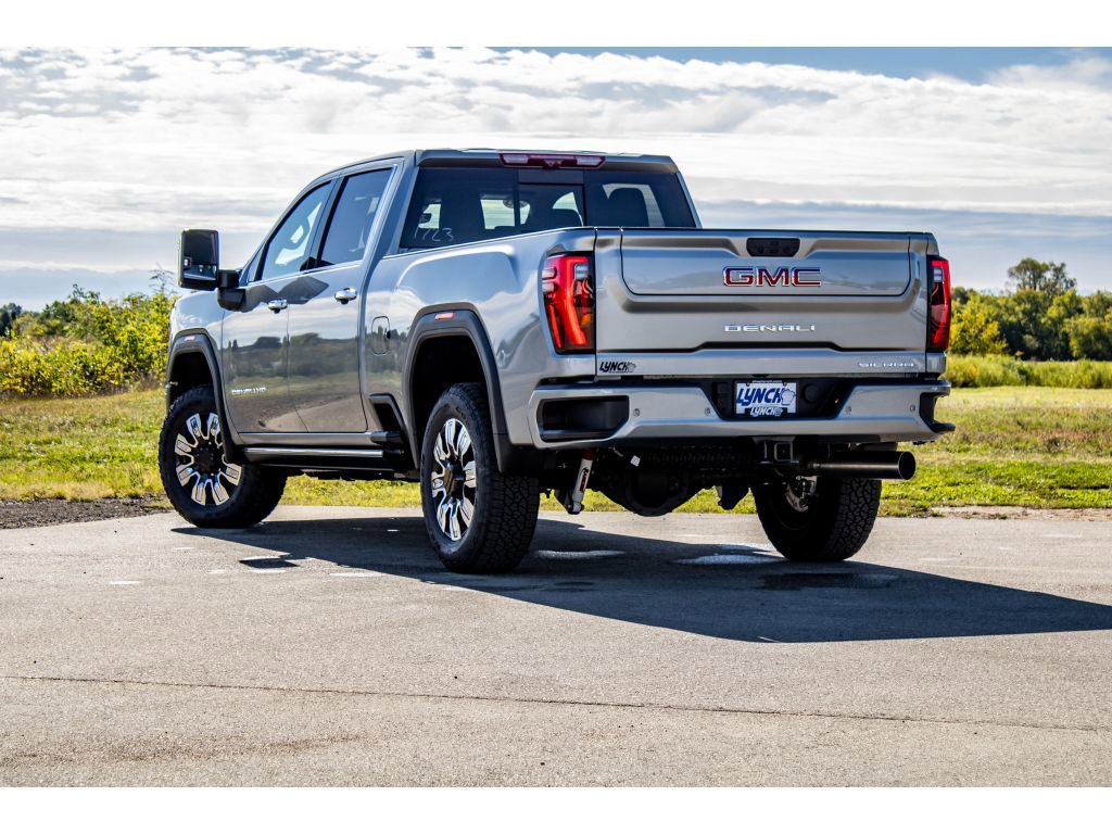New 2026 GMC Sierra 3500 Denali w/ Denali Reserve Package image 15