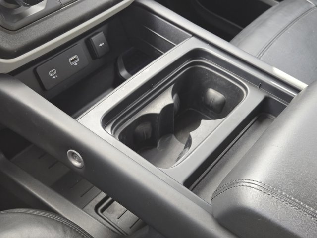 Used 2020 Land Rover Defender 110 HSE image 30