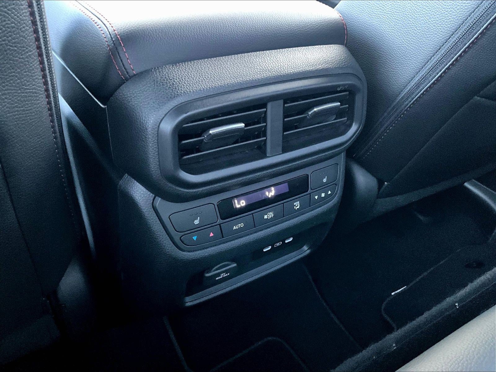 Used 2024 Honda Ridgeline Black Edition image 11