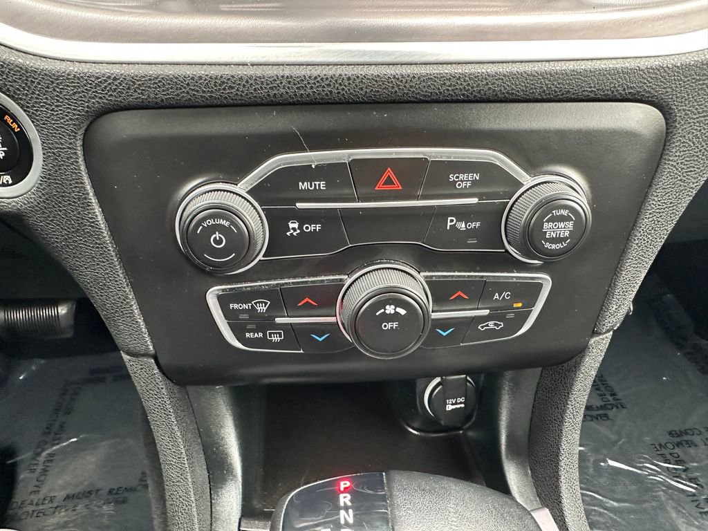 Certified 2022 Dodge Charger SXT w/ Leather Interior Group image 31