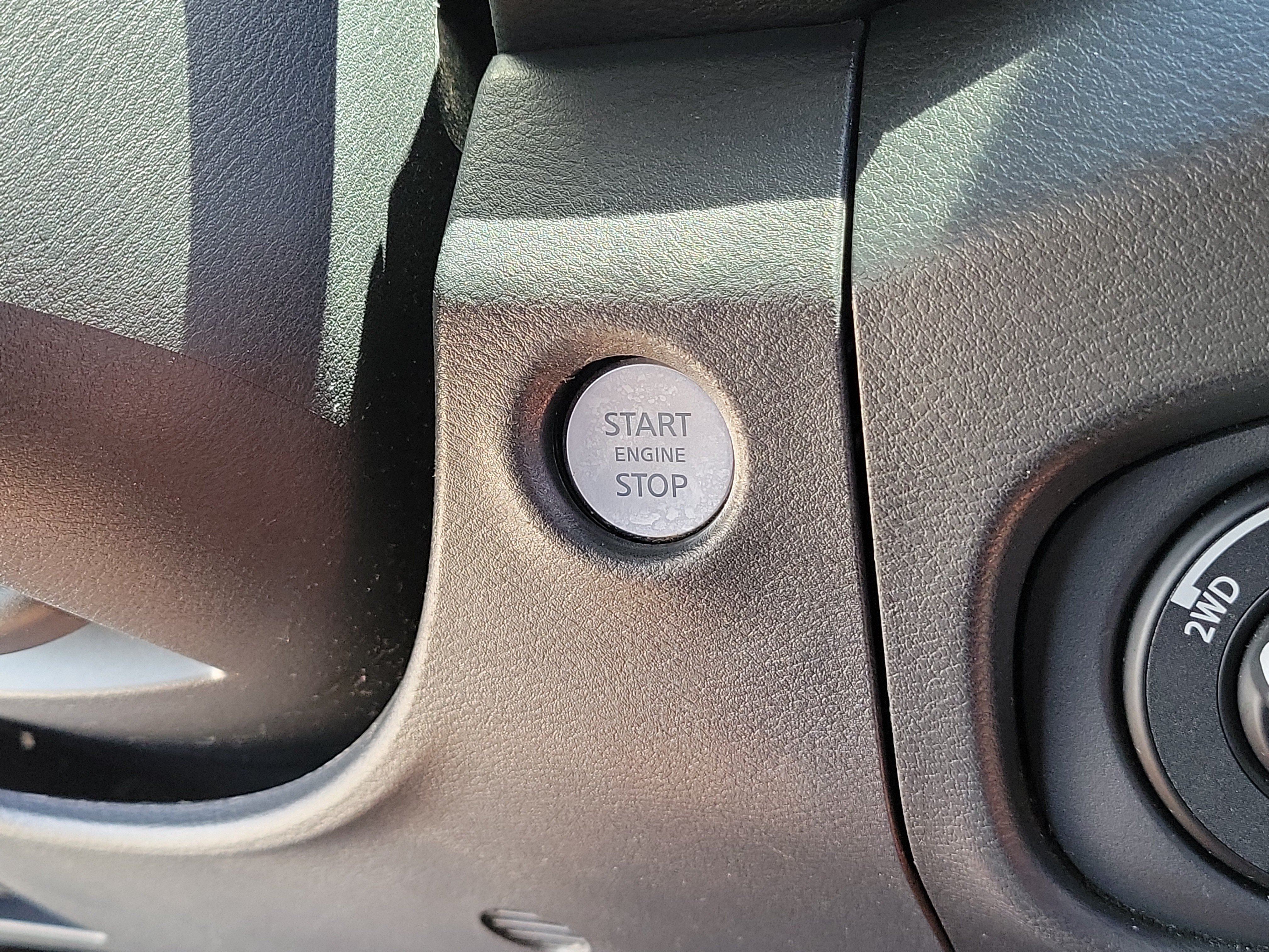 Used 2022 Nissan Frontier PRO-4X w/ Off-Road Protection Package AWD/4WD image 29