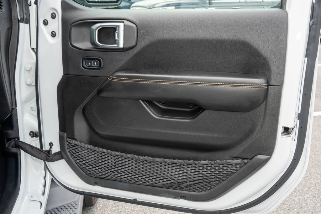 Used 2024 Jeep Wrangler Unlimited Sahara AWD/4WD image 12