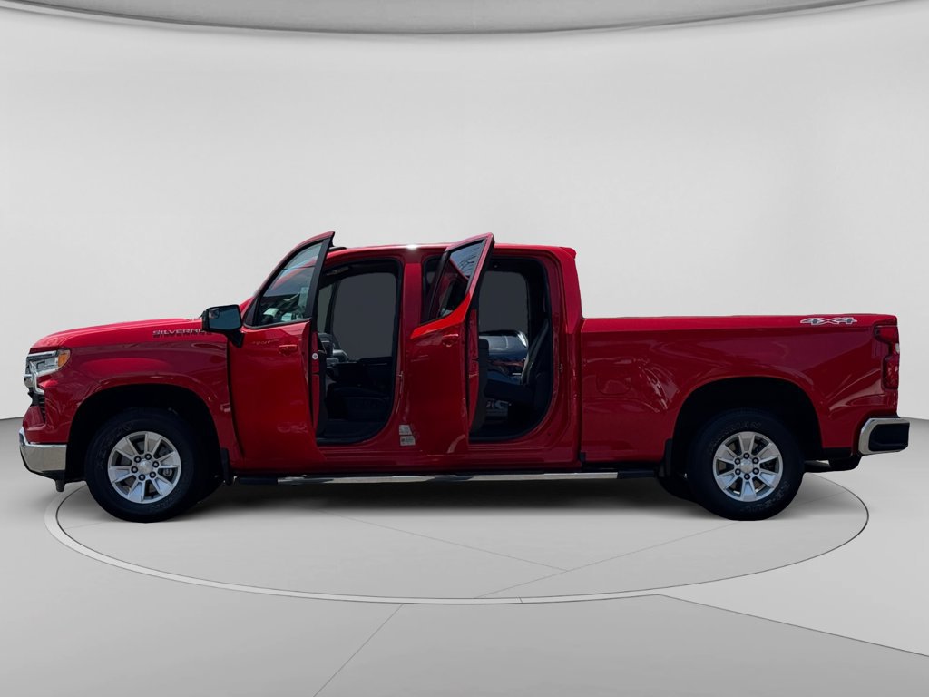 Used 2024 Chevrolet Silverado 1500 LT w/ Protection Package AWD/4WD image 27