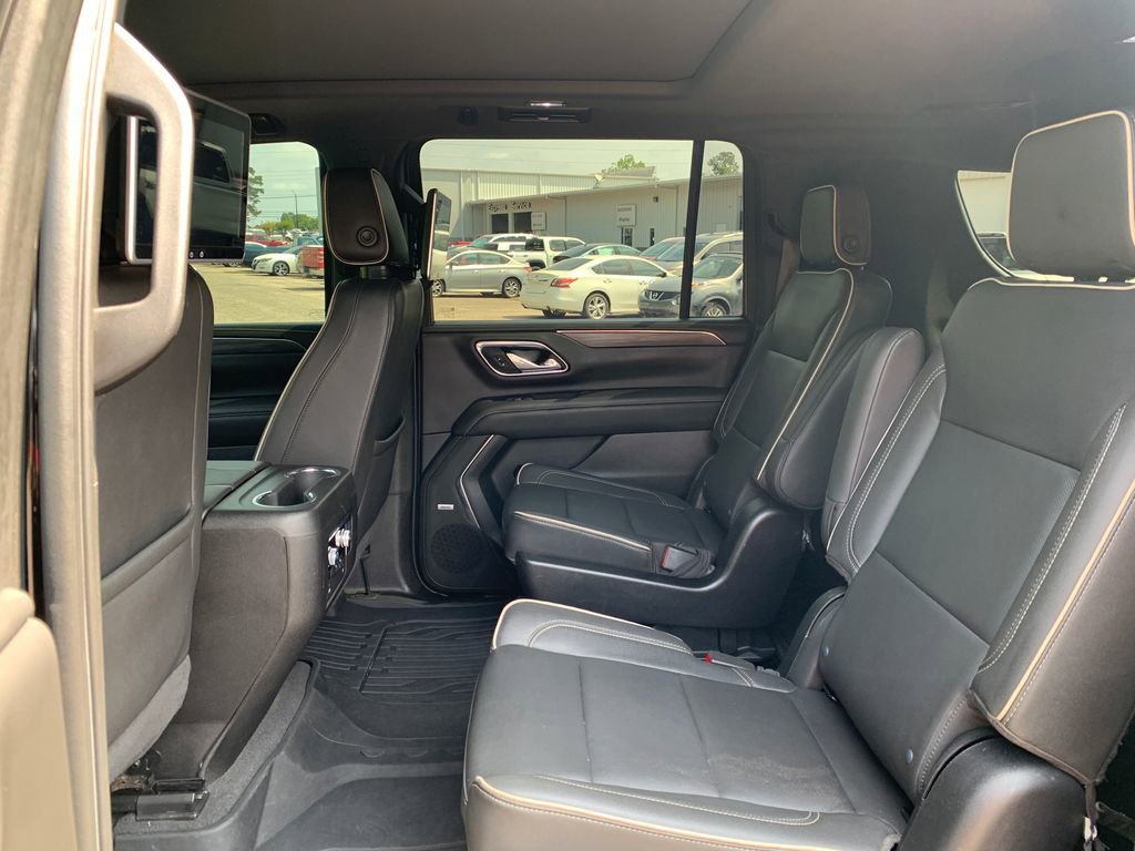 Used 2023 GMC Yukon XL SLT RWD image 29