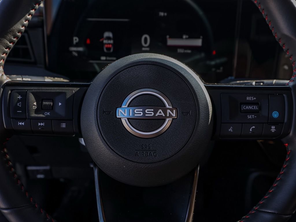 Used 2025 Nissan Kicks SR image 25