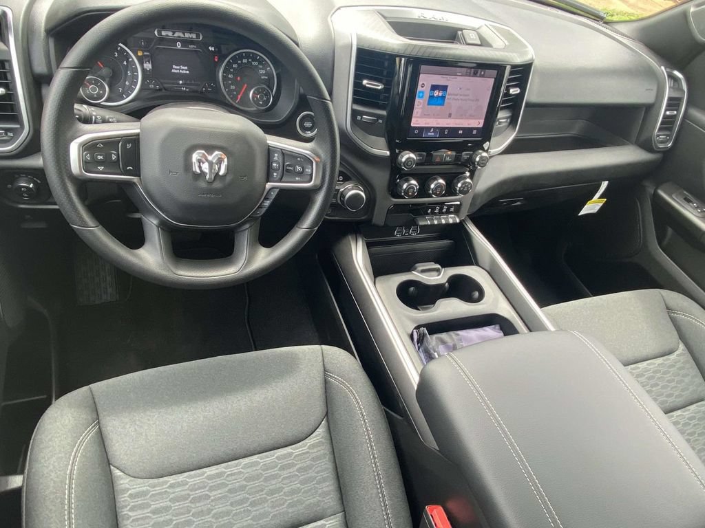 New 2026 RAM 1500 Express AWD/4WD image 40