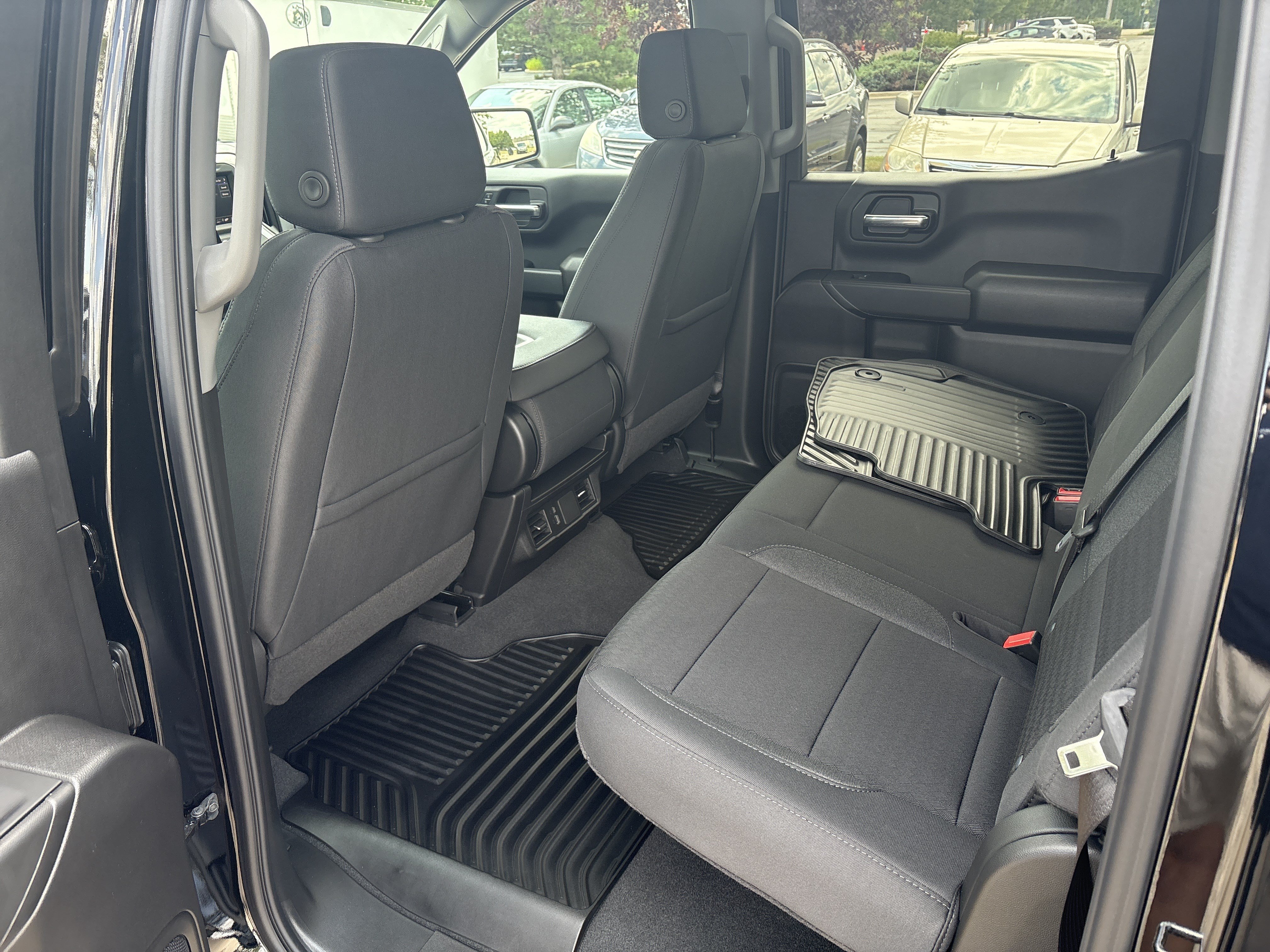 New 2026 Chevrolet Silverado 1500 Custom w/ Turbomax Blackout Package AWD/4WD image 10