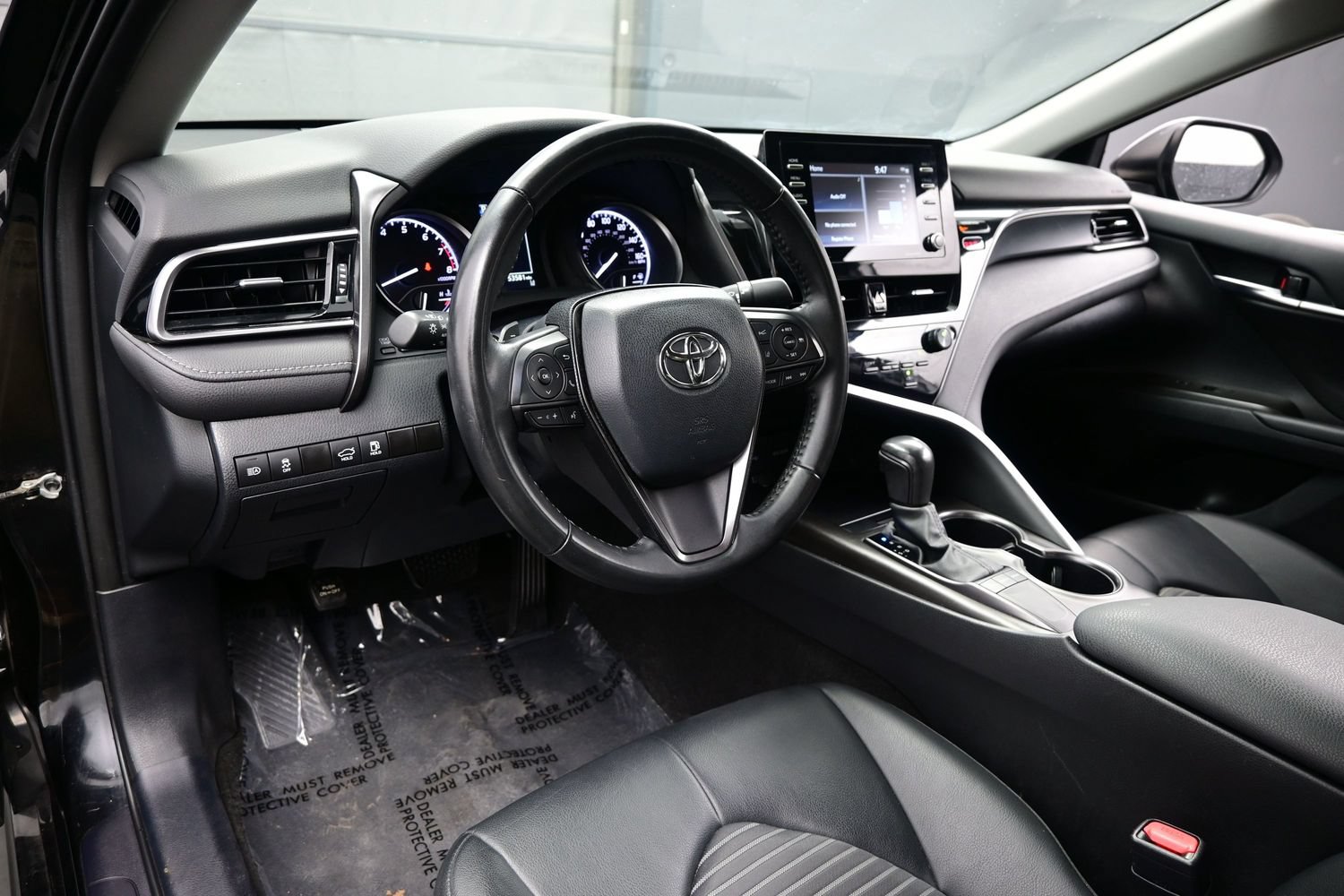 Used 2024 Toyota Camry SE FWD image 13