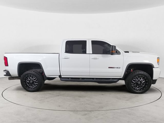 Used 2018 GMC Sierra 2500 SLT w/ Duramax Plus Package AWD/4WD image 6