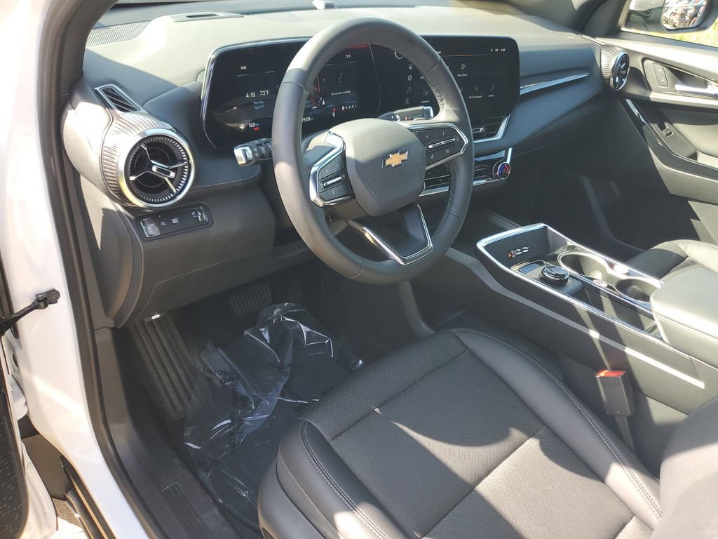 Used 2026 Chevrolet Equinox LT w/ Convenience Package II FWD image 18
