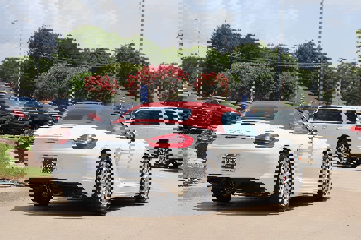 Used 2016 Porsche Boxster S image 11