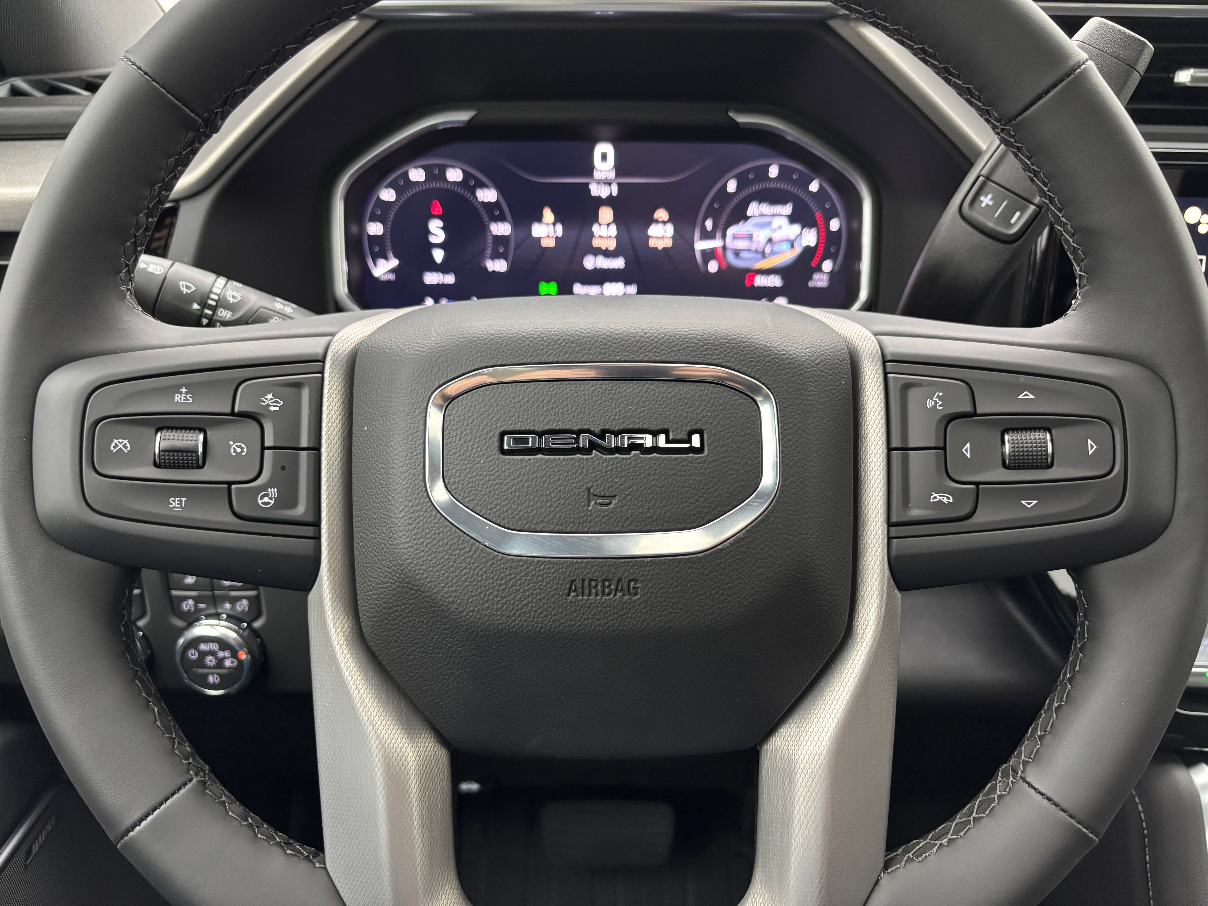 New 2026 GMC Sierra 3500 Denali w/ Denali Reserve Package AWD/4WD image 24