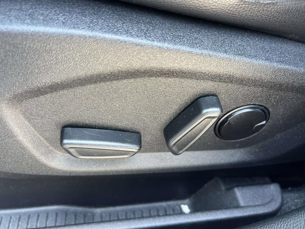 Used 2023 Ford Edge SEL AWD/4WD image 18