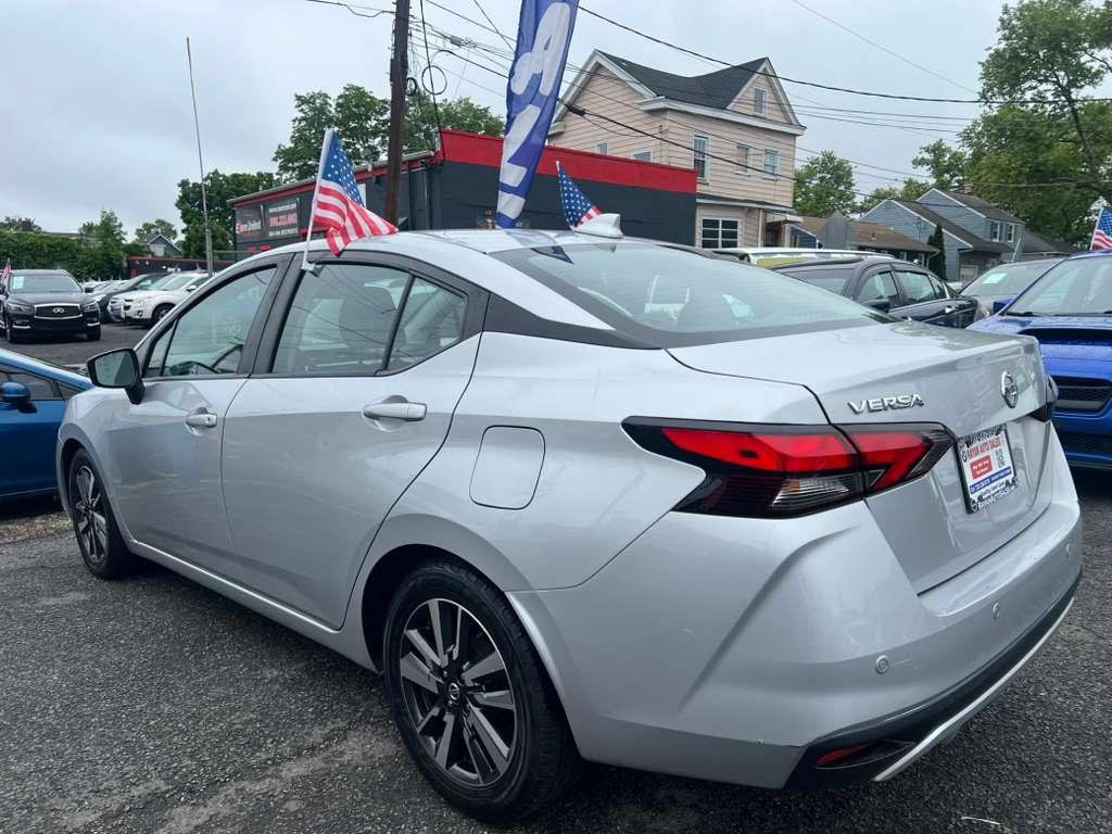 Used 2021 Nissan Versa SV FWD image 7