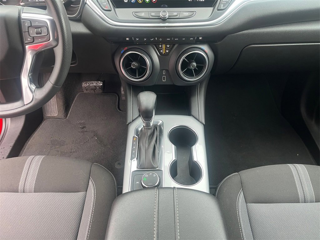 Used 2023 Chevrolet Blazer LT image 19