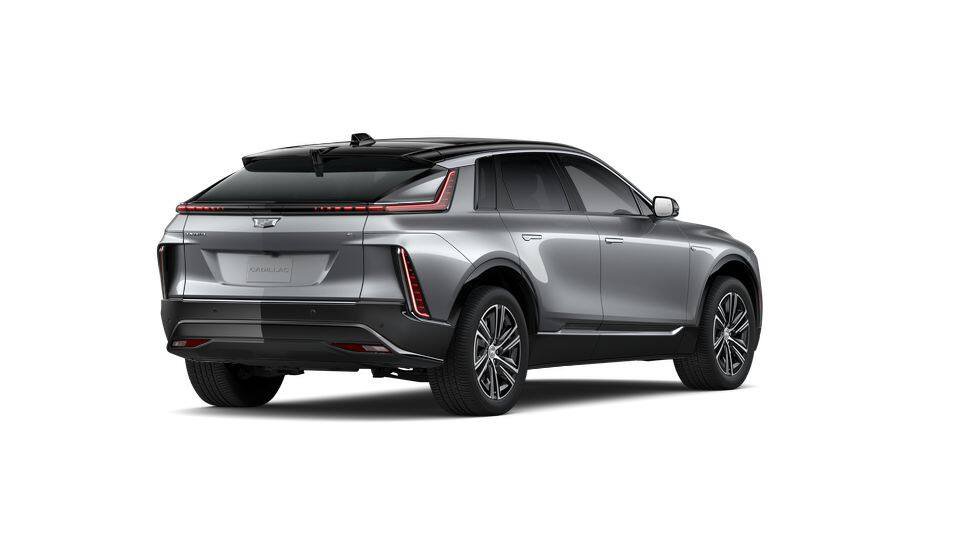 New 2027 Cadillac Lyriq Luxury w/ LPO, Floor Liner Package AWD/4WD image 4