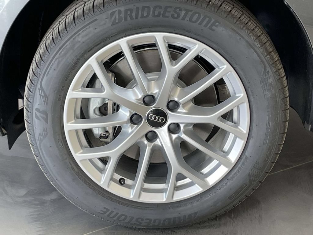 New 2026 Audi Q3 quattro 2.0T AWD/4WD image 11