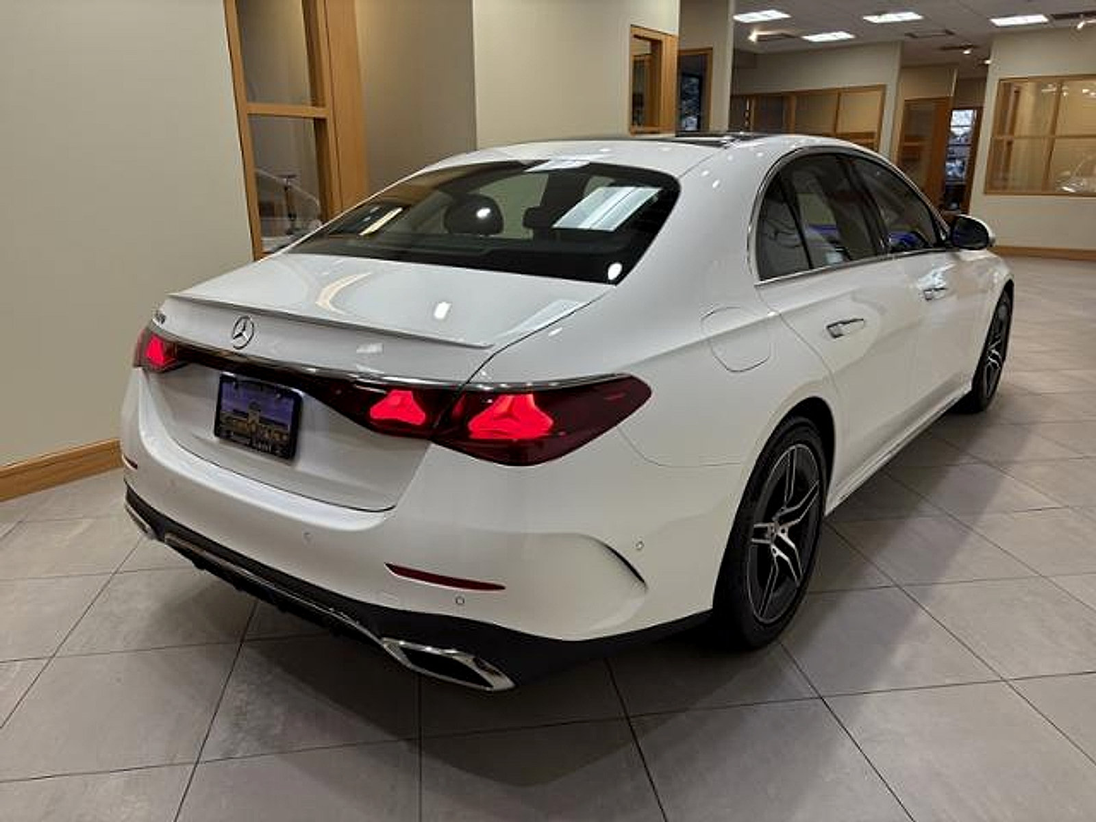 New 2026 Mercedes-Benz E 350 Sedan image 5