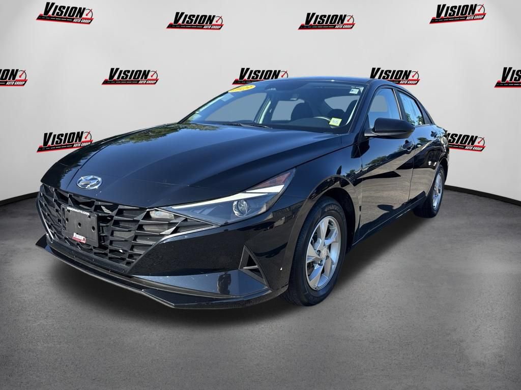 Used 2023 Hyundai Elantra SE