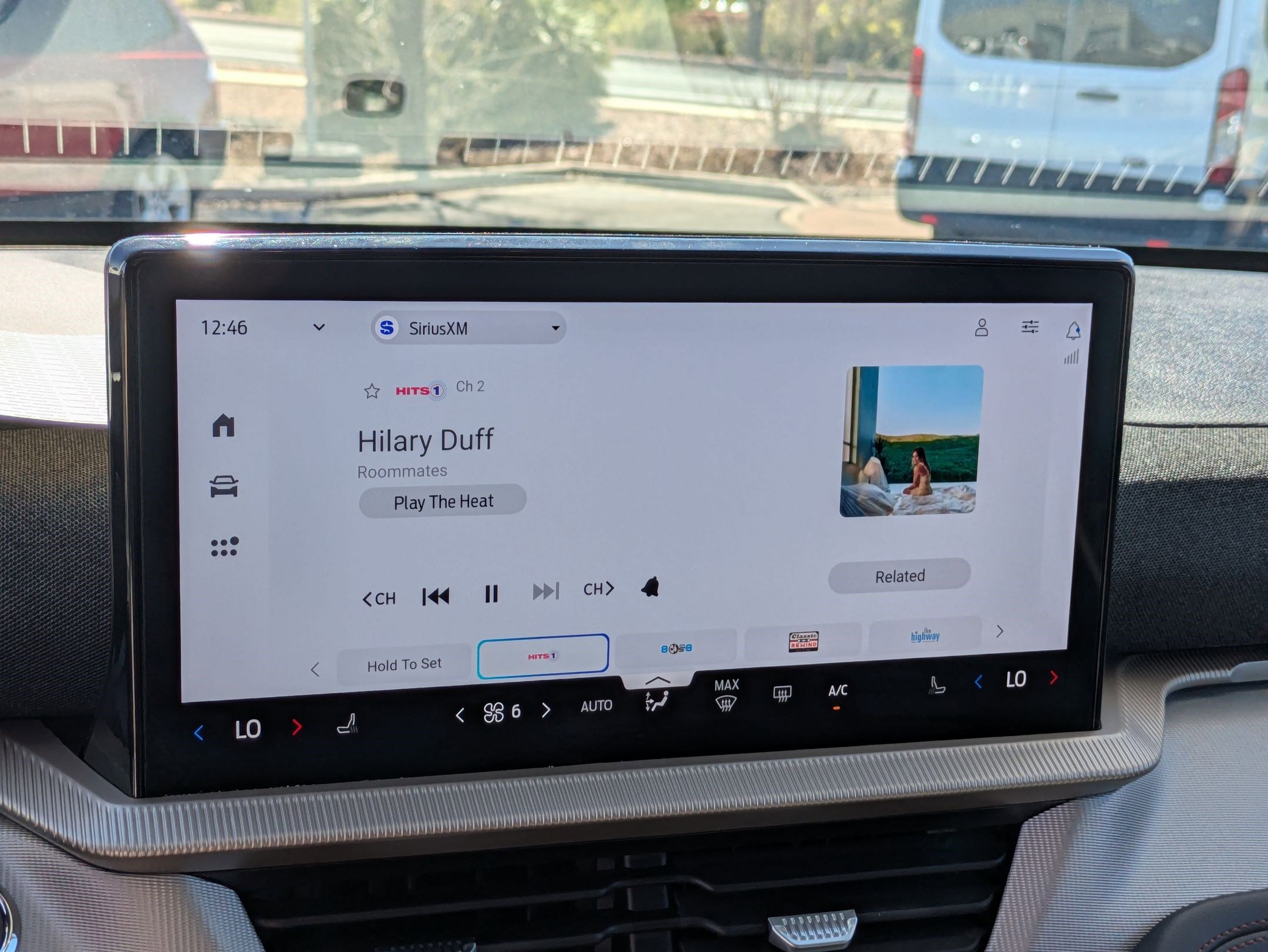 Used 2025 Ford Explorer Active image 21