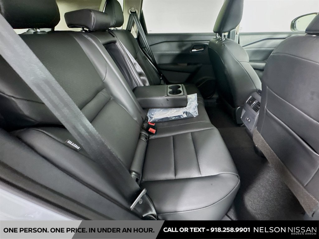 New 2026 Nissan Rogue Dark Armor FWD image 27